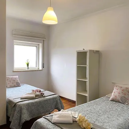 Seaside Retreat With Terrace In Baleal * フェレル